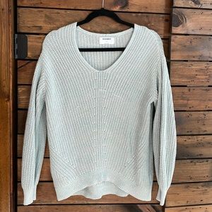 Old Navy V neck sweater